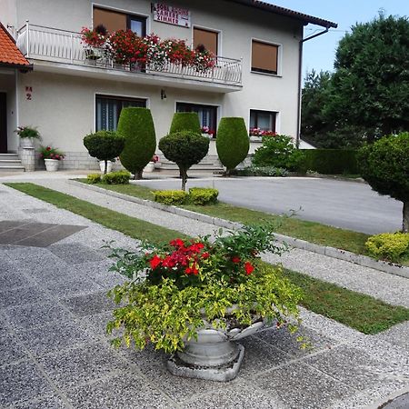 Rooms Kapelj Postojna Exterior foto